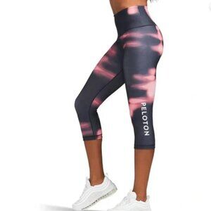 NWOT! Peloton Heatwave High Waist Capri, L